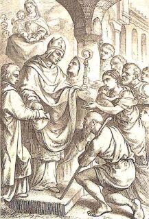 Der heilige Thomas von Villanova steht in Bischofskleidung, umringt von Männern und Frauen des Volkes.