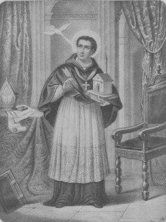 Der heilige Bonaventura steht in seiner Priesterkleidung in einem schön ausgestatteten Zimmer,; er hält eine Schreibfeder in der rechten Hand und ein Modell eines Kirchleins in der anderen Hand