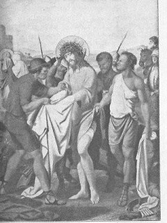 Christus, von Schergen umringt, halb nackt mit Dornenkrone, wird von einem dieser Bösen seines Obergewandes entkleidet
