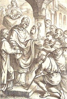 Der heilige Thomas von Villanova steht in Bischofskleidung, umringt von Männern und Frauen des Volkes.